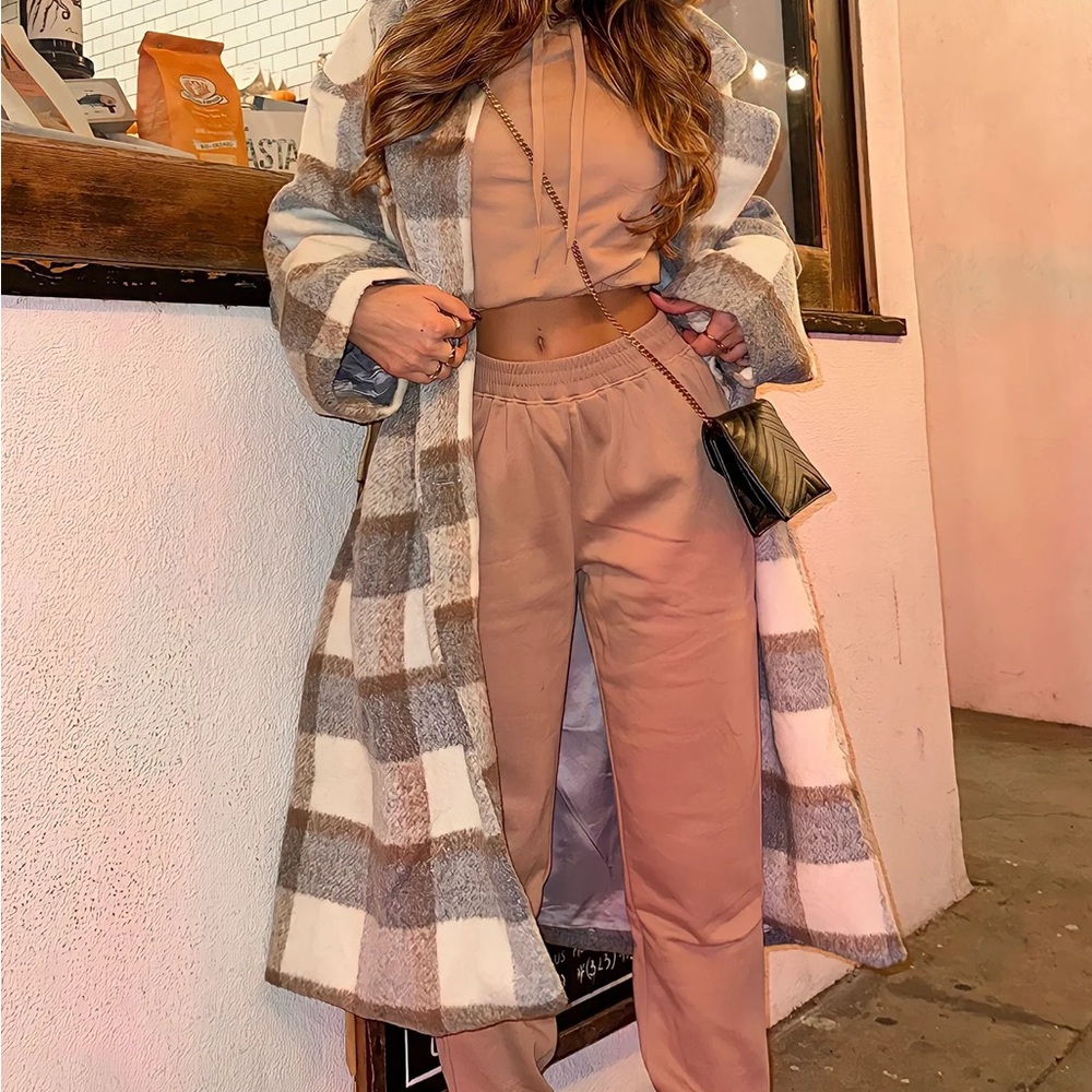 Women’s plaid jacket